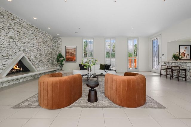 1190 S Calle De Maria, Palm Springs, CA 92264