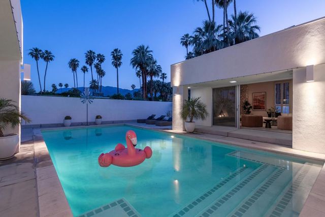 1190 S Calle De Maria, Palm Springs, CA 92264