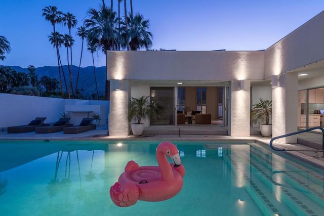 1190 S Calle De Maria, Palm Springs, CA 92264