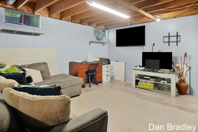 2506 James Avenue, Muskegon Twp, MI 49442
