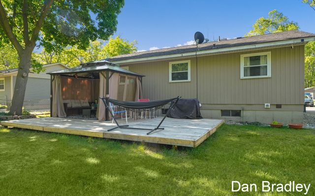 2506 James Avenue, Muskegon Twp, MI 49442