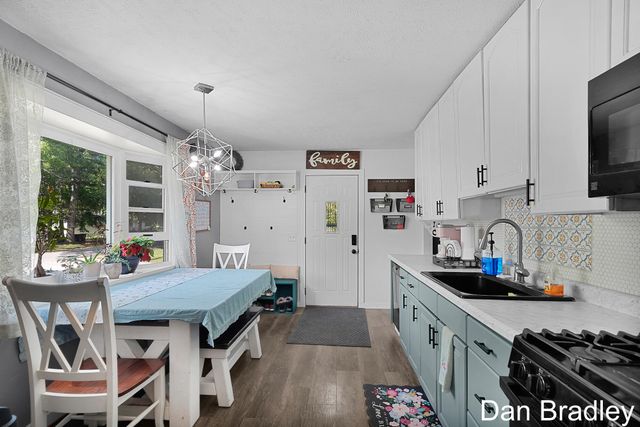 2506 James Avenue, Muskegon Twp, MI 49442