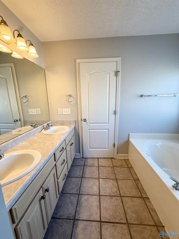 230 Bonaire Drive, Huntsville, AL 35811