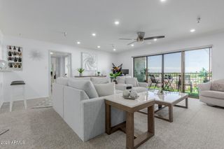 425 S PARKCREST Drive 334, Mesa, AZ 85206