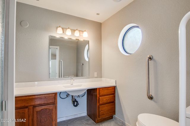 5231 N 1st Avenue, Tucson, AZ 85718