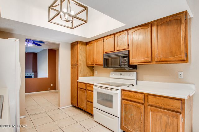 5231 N 1st Avenue, Tucson, AZ 85718