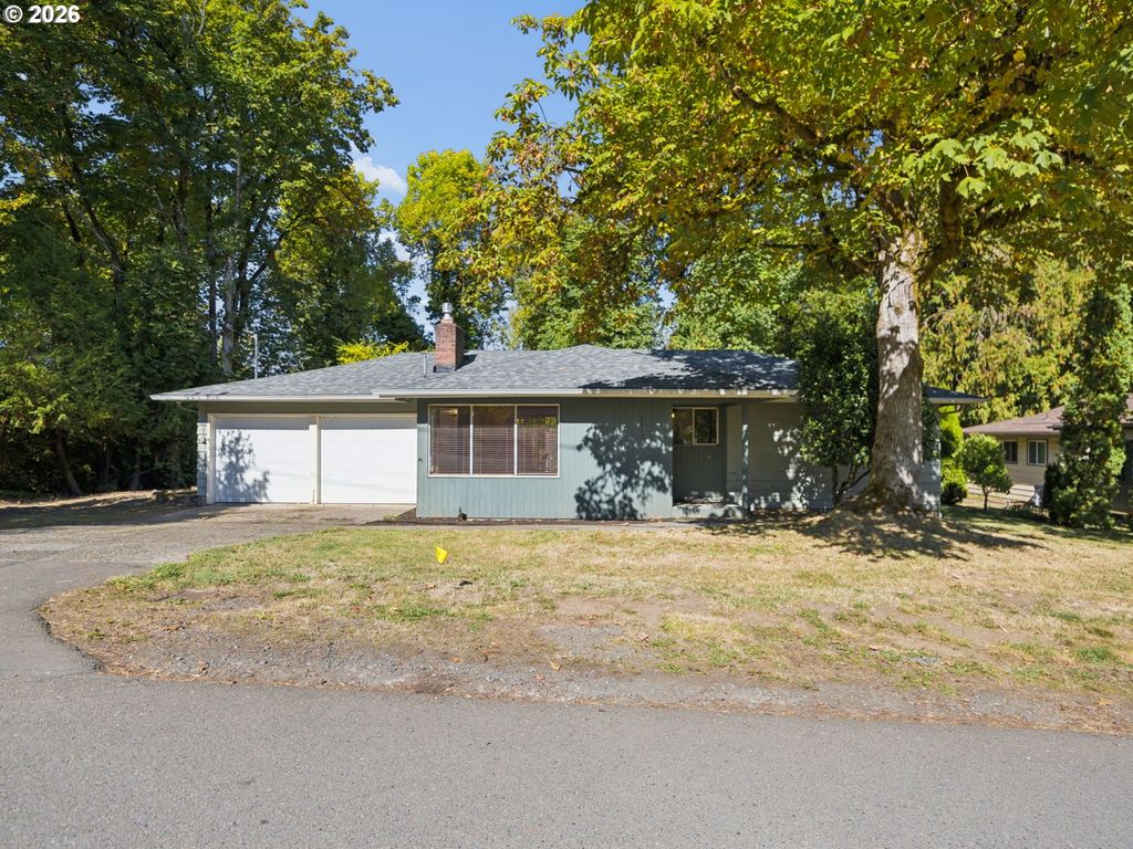 3673 MAPLETON Dr, West Linn, OR 97068