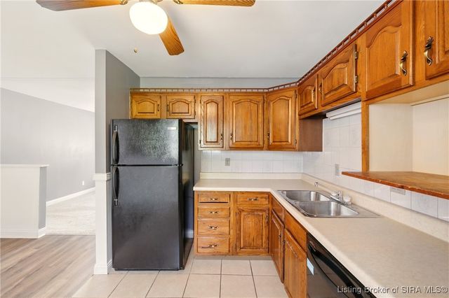 318 Villa Drive, Sellersburg, IN 47172