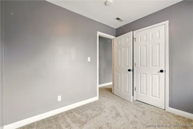 318 Villa Drive, Sellersburg, IN 47172