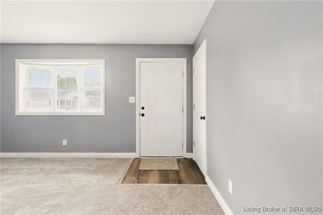 318 Villa Drive, Sellersburg, IN 47172