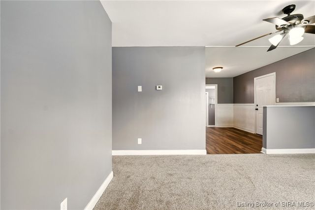 318 Villa Drive, Sellersburg, IN 47172