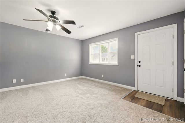 318 Villa Drive, Sellersburg, IN 47172