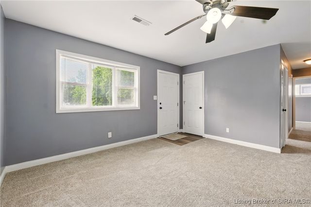 318 Villa Drive, Sellersburg, IN 47172