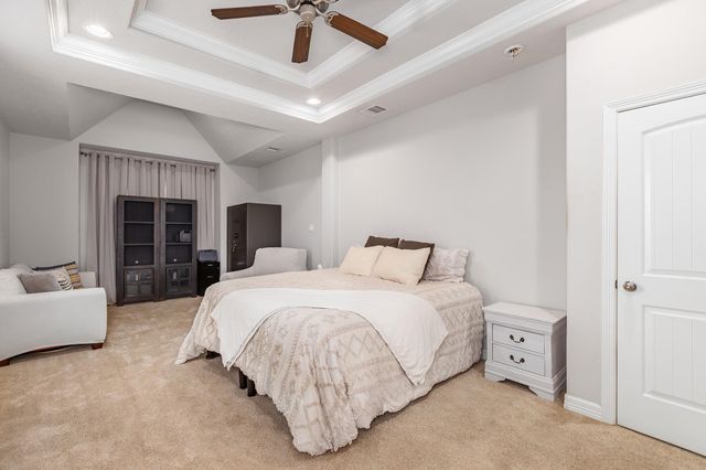 9810 Santa Anita Drive, Mont Belvieu, TX 77523