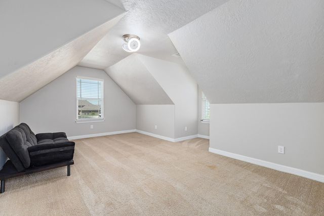 9810 Santa Anita Drive, Mont Belvieu, TX 77523