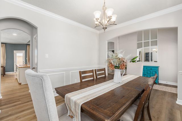 9810 Santa Anita Drive, Mont Belvieu, TX 77523