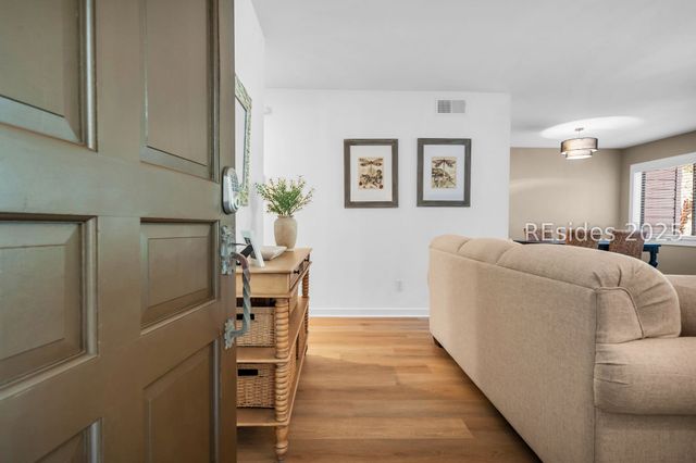 108 Lighthouse Rd Apt 2366, Hilton Head Island, SC 29928