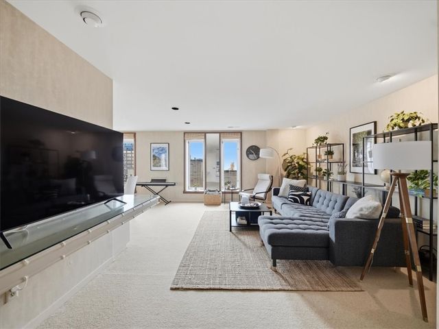 540 N Neville Street 603, Oakland, PA 15213