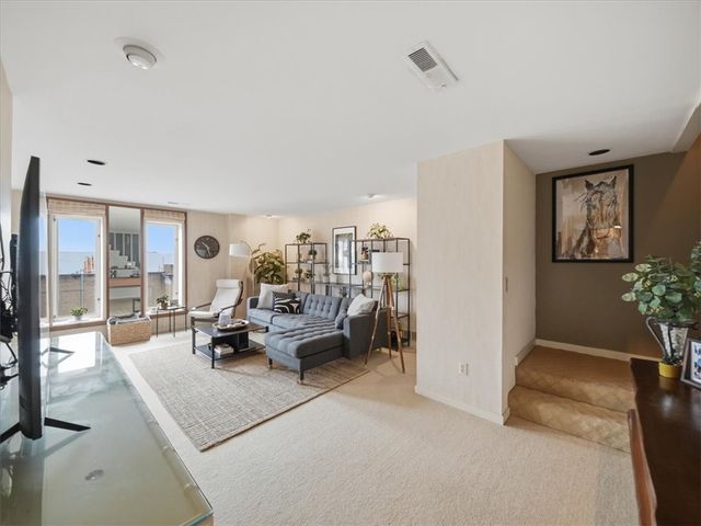 540 N Neville Street 603, Oakland, PA 15213