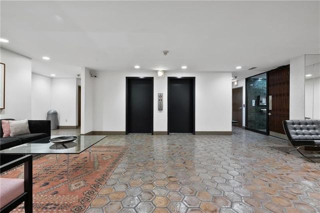 540 N Neville Street 603, Oakland, PA 15213