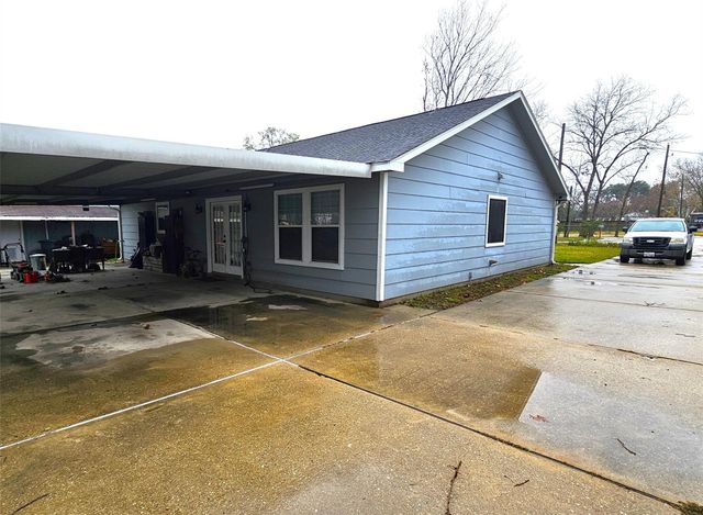 1319 E Main Street, Humble, TX 77338