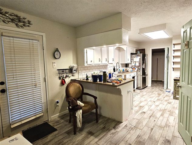 1319 E Main Street, Humble, TX 77338