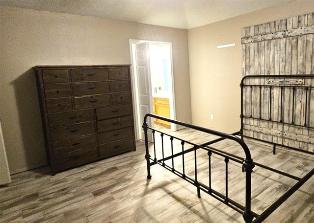 1319 E Main Street, Humble, TX 77338