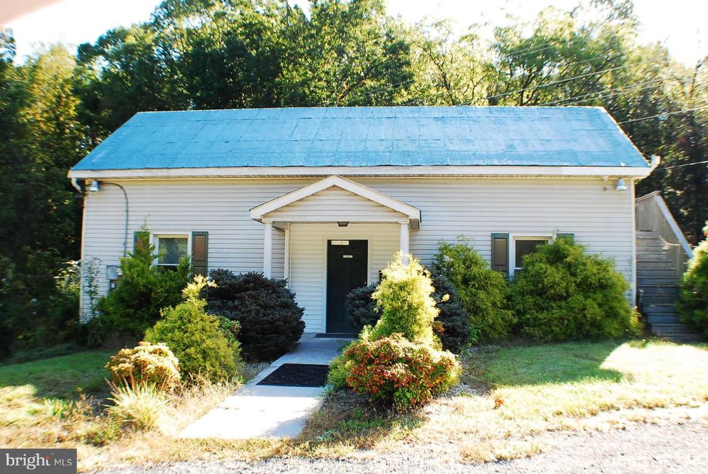 10358 STONEWALL JACKSON, Front Royal, VA 22630