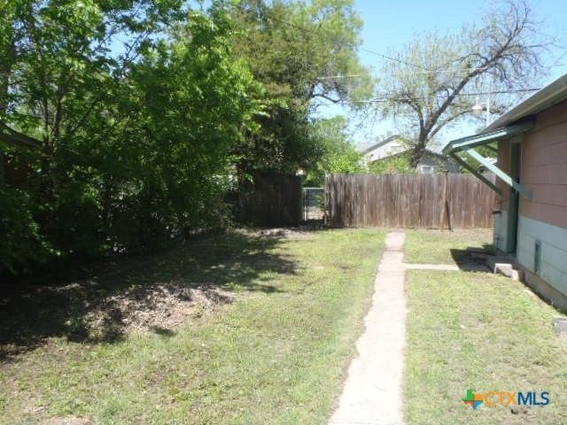 335 Hot Wells Boulevard, San Antonio, TX 78223