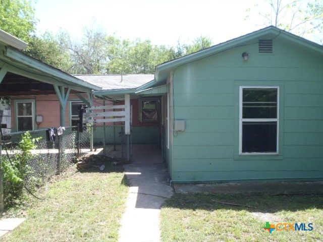 335 Hot Wells Boulevard, San Antonio, TX 78223