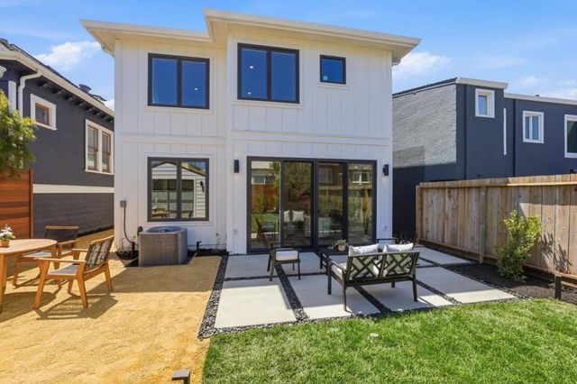 2753 Mathews Street, Berkeley, CA 94702