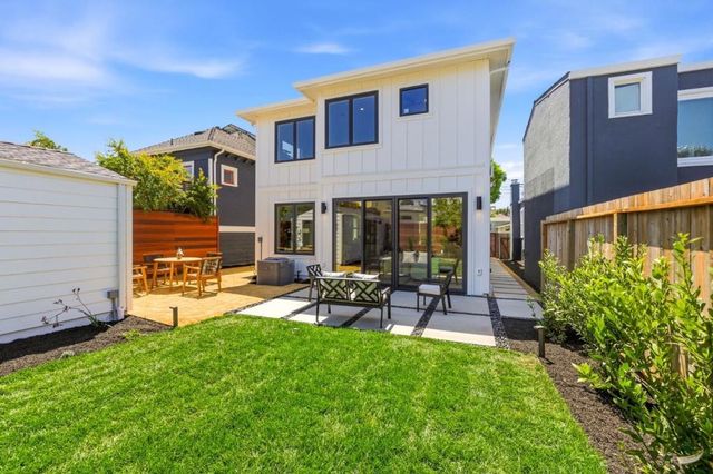 2753 Mathews Street, Berkeley, CA 94702