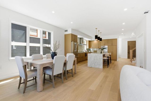 2753 Mathews Street, Berkeley, CA 94702