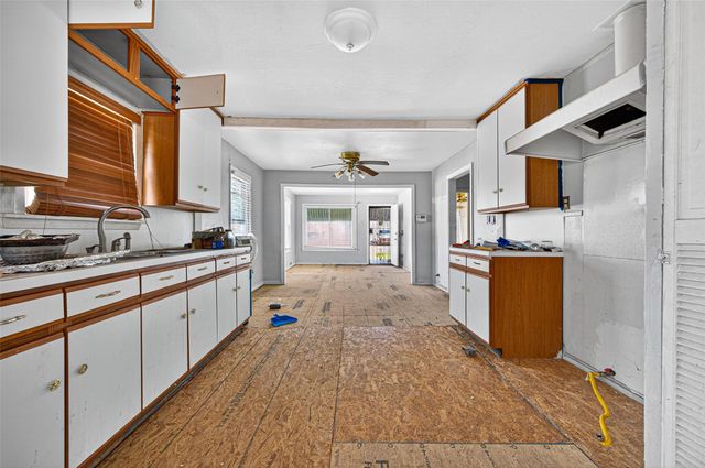 3638 Nathaniel Brown St, Houston, TX 77021