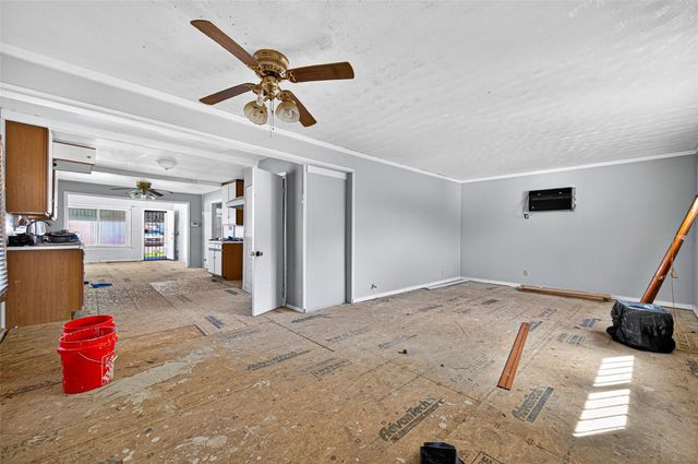 3638 Nathaniel Brown St, Houston, TX 77021