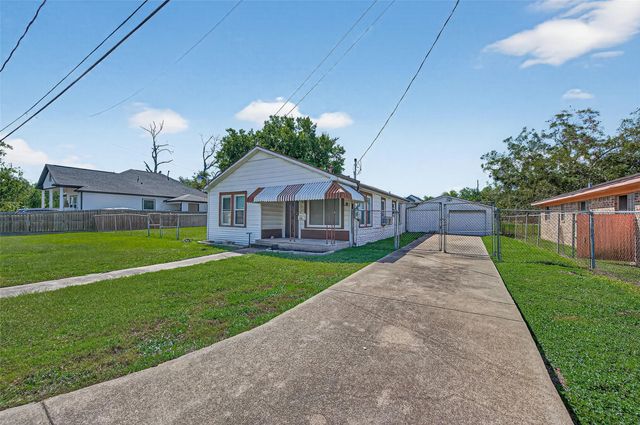 3638 Nathaniel Brown St, Houston, TX 77021