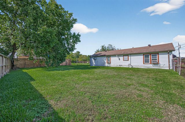 3638 Nathaniel Brown St, Houston, TX 77021