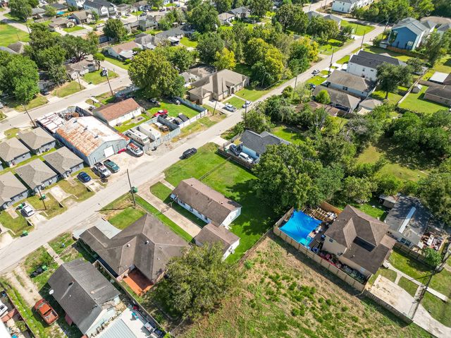 3638 Nathaniel Brown St, Houston, TX 77021