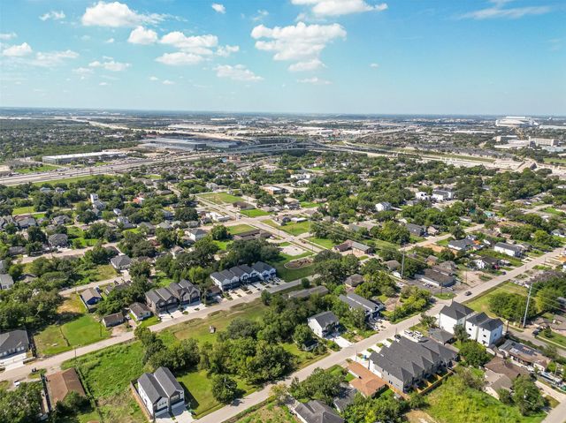 3638 Nathaniel Brown St, Houston, TX 77021