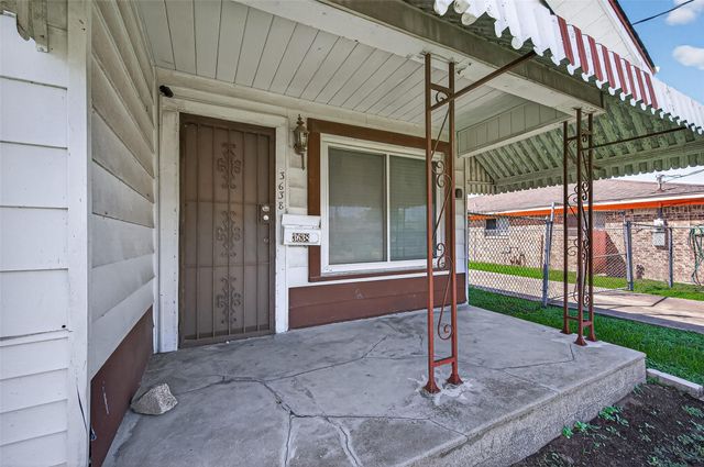 3638 Nathaniel Brown St, Houston, TX 77021