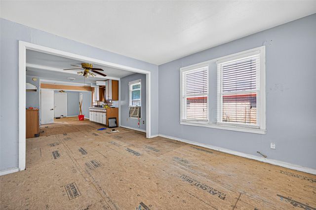 3638 Nathaniel Brown St, Houston, TX 77021