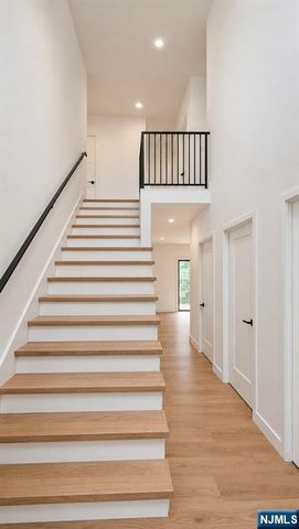 4 Atkins Court, Clifton, NJ 07013