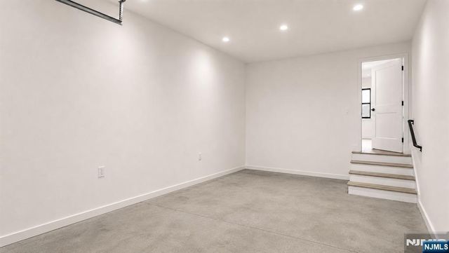 4 Atkins Court, Clifton, NJ 07013