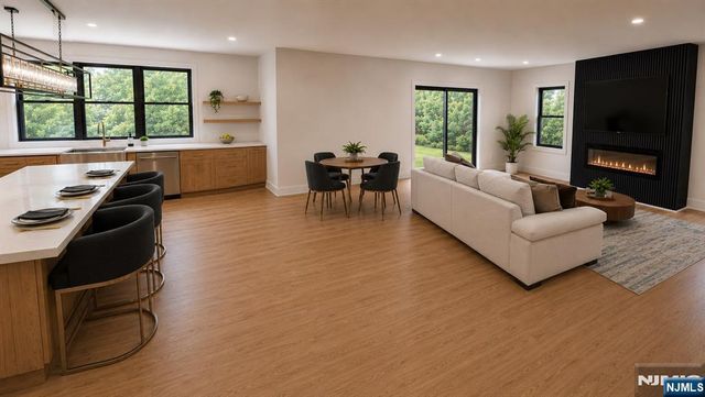4 Atkins Court, Clifton, NJ 07013