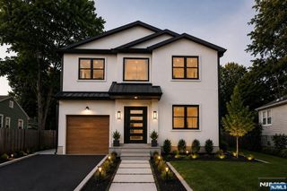 4 Atkins Court, Clifton, NJ 07013