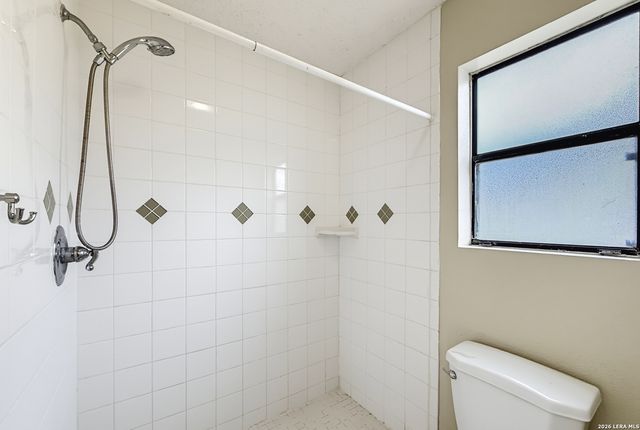 9806 Broad Forest St, San Antonio, TX 78250