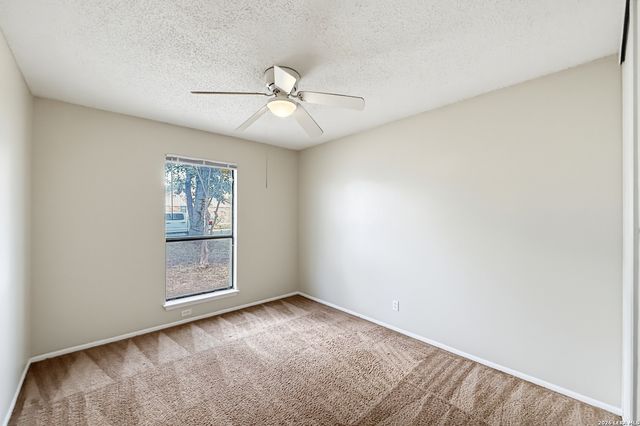 9806 Broad Forest St, San Antonio, TX 78250