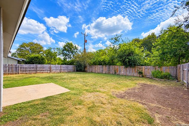 9806 Broad Forest St, San Antonio, TX 78250