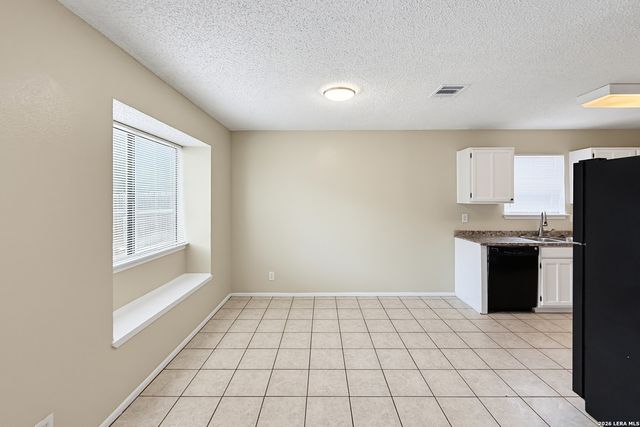 9806 Broad Forest St, San Antonio, TX 78250