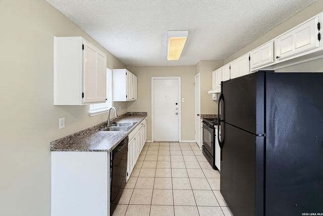 9806 Broad Forest St, San Antonio, TX 78250